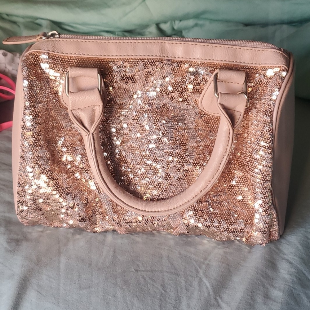 Xhilaration purse